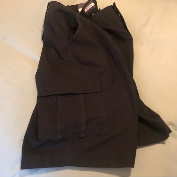 Men's Size 44W Back Country Cotton Black Cargo Shorts - Picture 8 of 8
